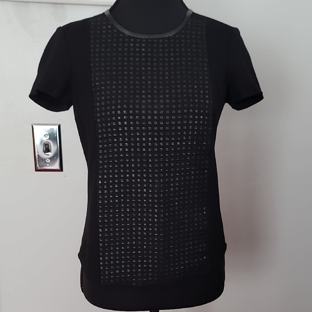 Vince Camuto Black Textured Short Sleeve Top